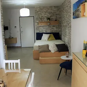 https://casa-angelina-deluxe-suite.lecce-hotels.com